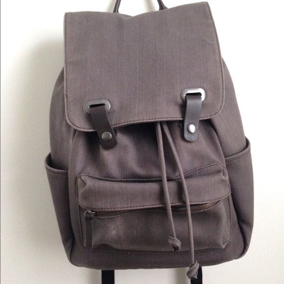 everlane twill snap backpack
